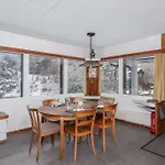 Lejlighed Spacious And Mountain View - 15 Min To Interlaken Spiez