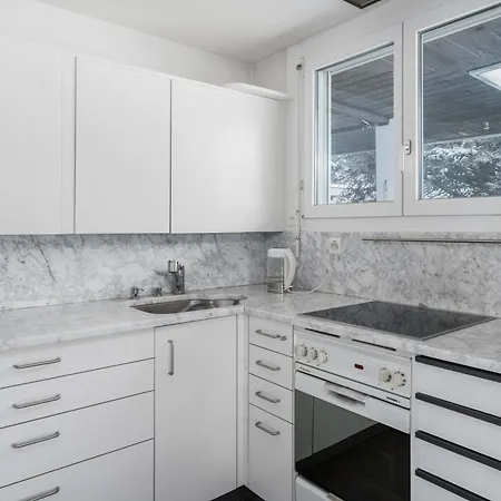 Spacious And Mountain View - 15 Min To Interlaken شقة سبيز