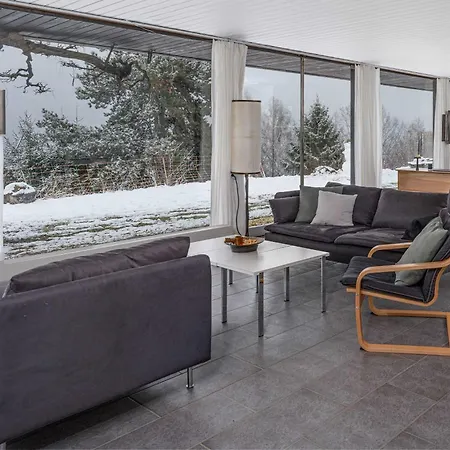 Spacious And Mountain View - 15 Min To Interlaken سبيز