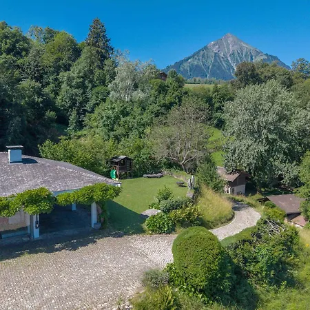 Spacious And Mountain View - 15 Min To Interlaken سبيز